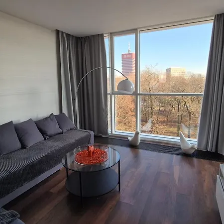 Towarowa Orange Apartment, Free Parking, Air-conditioning, Self Check-in 24h Διαμέρισμα Πόζναν