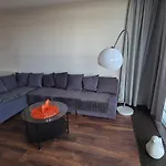 Daire Towarowa Orange Apartment, Free Parking, Air-conditioning, Self Check-in 24h Poznan