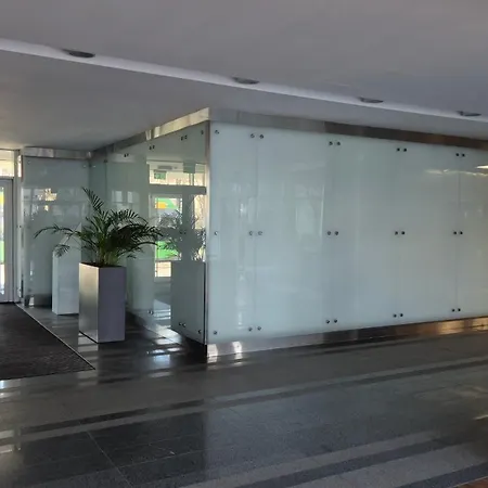 Towarowa Orange Apartment, Free Parking, Air-conditioning, Self Check-in 24h شقة بوزنان