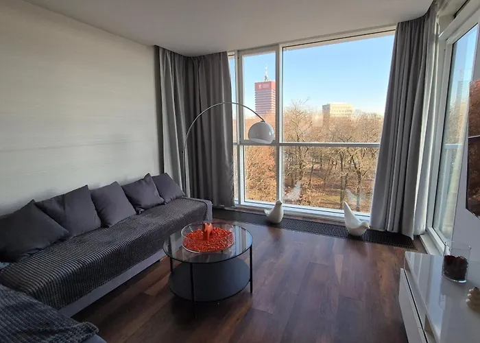 Towarowa Orange Apartment, Free Parking, Air-conditioning, Self Check-in 24h شقة بوزنان