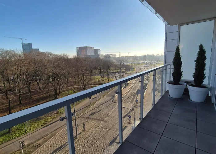 Towarowa Orange Apartment, Free Parking, Air-conditioning, Self Check-in 24h بوزنان