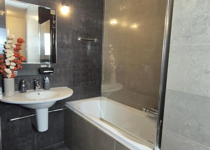 شقة Towarowa Orange Apartment, Free Parking, Air-conditioning, Self Check-in 24h بوزنان