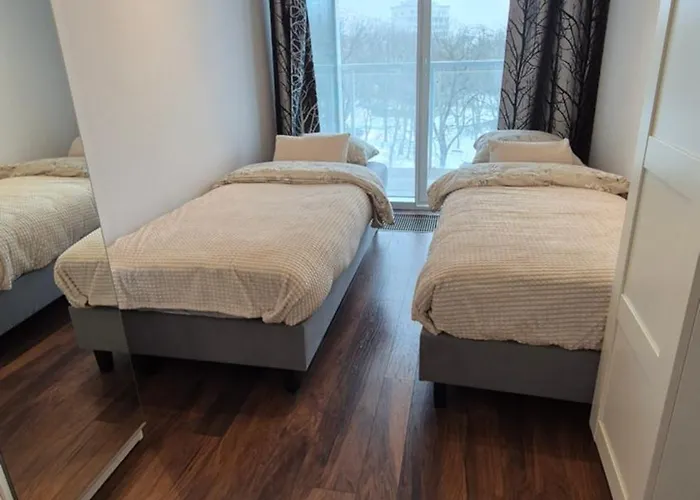 شقة Towarowa Orange Apartment, Free Parking, Air-conditioning, Self Check-in 24h *